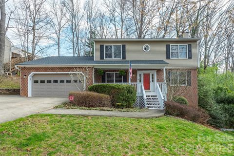 46 Foxberry Drive sold home in Hunters Trace, Arden, NC