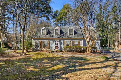 721 Falls Church Road sold home in Sardis Woods, Charlotte, NC