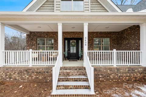 Homes in Waterford Green, Gastonia