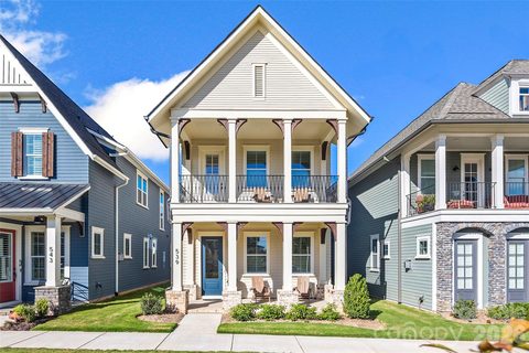 539 Plowman Lane pending home in Cottages At Springfield Town Center, Fort Mill, SC