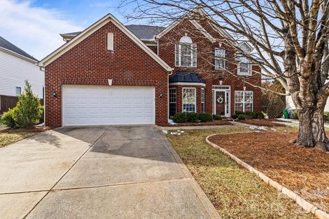 5715 Whitegate Lane