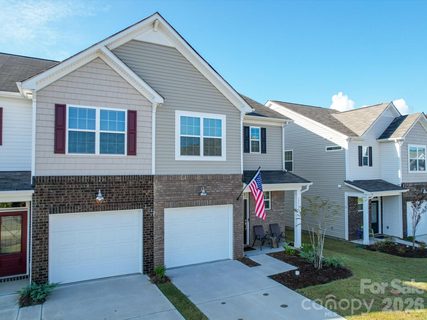 13111 Cottage Crest Lane active home in Chateau, Charlotte, NC