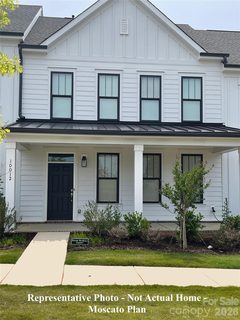 10213 Rainier Trail Drive sold townhome in The Villas At Tuckers Walk, Huntersville, NC