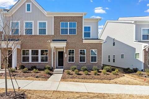 5869 Tuckaseegee Road sold home in Sloan Station, Charlotte, NC