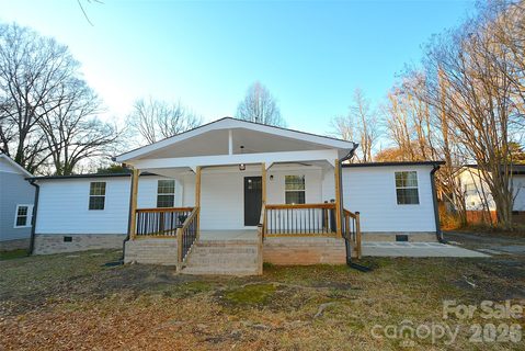 5000 Forestmont Drive sold home in Eastwood Forest, Matthews, NC
