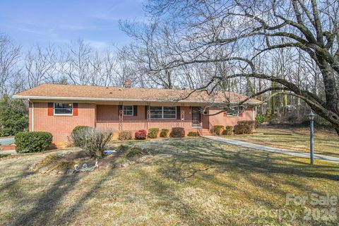 701 E Oakwood Avenue sold home in Forest Hills, Albemarle, NC