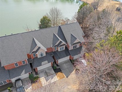 617 Crosswater Lane sold townhome in Beacon Knoll Villas, Fort Mill, SC