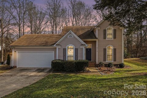 8414 Woodford Bridge Drive sold home in Wedgewood, Charlotte, NC