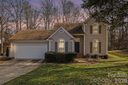 8414 Woodford Bridge Drive sold home in Charlotte, SC