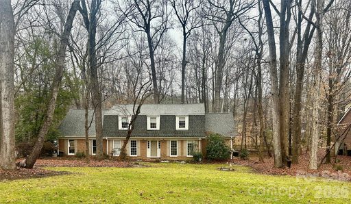 Previously sold for $712,000