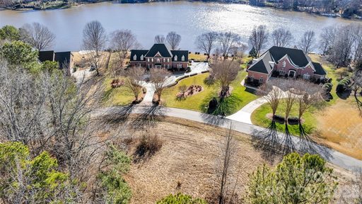 A home in Lake Providence