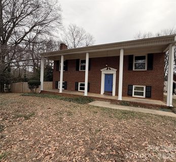 809 Forestbrook Drive
