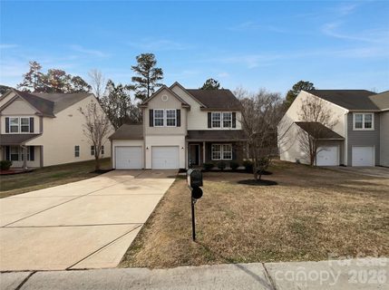 127 Emily Crest Lane pending home in Village Green At Wellsbrook, Rock Hill, SC