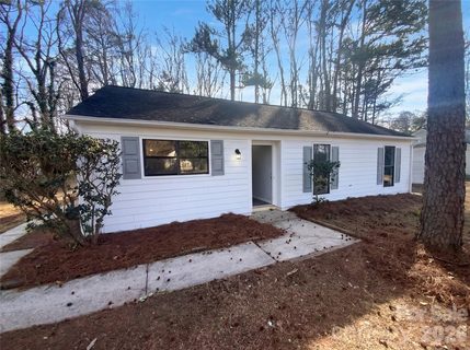 6312 Old Hickory Court sold home in Hickory Ridge, Charlotte, NC