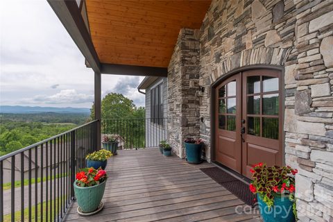 24 Herron View Lane sold home in Herron Cove Heights, Weaverville, NC
