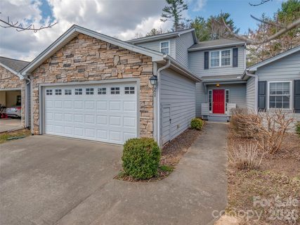 21 Holiday Drive active home in Royal Pines Village, Arden, NC