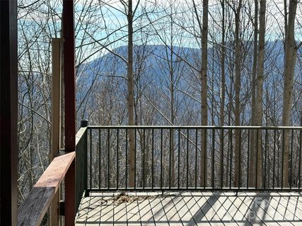 700 Summit Road sold home in Melrose Mtn, Tryon, NC