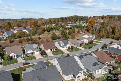 495 Granite Lake Court pending home in Trilogy Lake Norman, Denver, NC