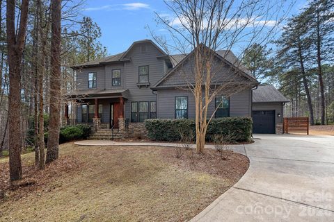 6840 Kingfisher Court sold home in Harbor Oaks, Denver, NC