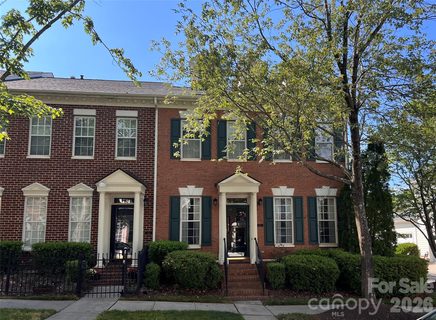 239 Twain Avenue pending home in New Neighborhood/Old Davidson, Davidson, NC