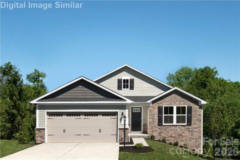 936 Pemberley Street active home in Basildon, Lancaster, SC