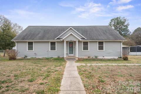 117 Hillcrest Drive