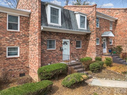 Previously sold for $285,000