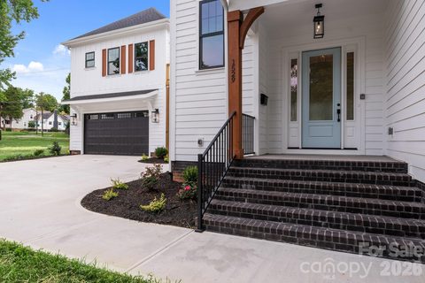 1529 Beckwith Place active home in Midwood, Charlotte, NC