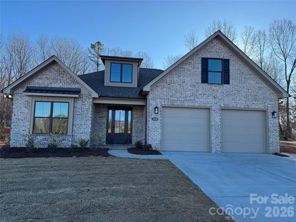 1012 Piper Meadows Drive active home in Piper Meadows, Waxhaw, NC