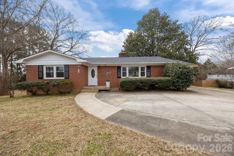 Homes in Hillcrest, Rutherfordton