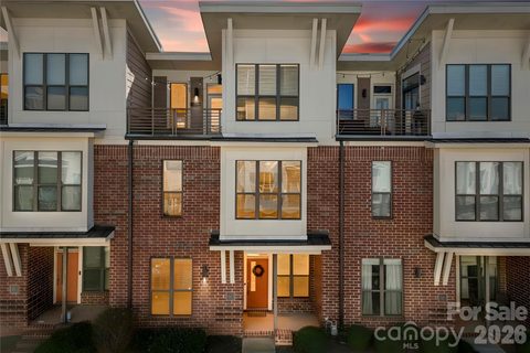 530 Steel Gardens Boulevard active townhome in The Arts District, Charlotte, NC