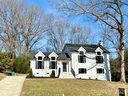 2801 Huntingtowne Farms Lane sold home in Charlotte, SC