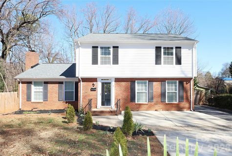 6430 Farmingdale Drive sold home in Coventry Woods, Charlotte, NC