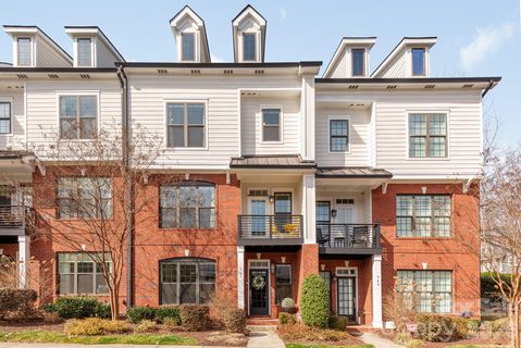 541 Griffith Village Lane sold townhome in The Villages Of South Main, Davidson, NC