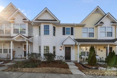 209 Primrose Walk sold townhome in Cole Creek, Fort Mill, SC