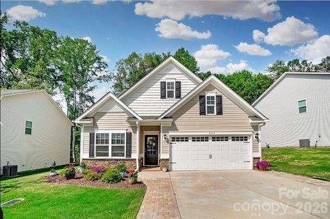 4612 Poinsettia Avenue active home in Maycroft, Gastonia, NC