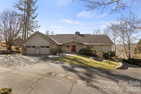404 W Browning Road pending home in Hawthorn Hills, Hendersonville, NC