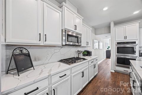 1144 Princeton Drive sold home in The Retreat At Rayfield, Indian Land, SC