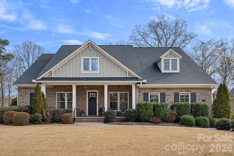 711 Mendenhall Court