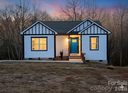 1346 39th Street Circle sold home in Hickory, SC
