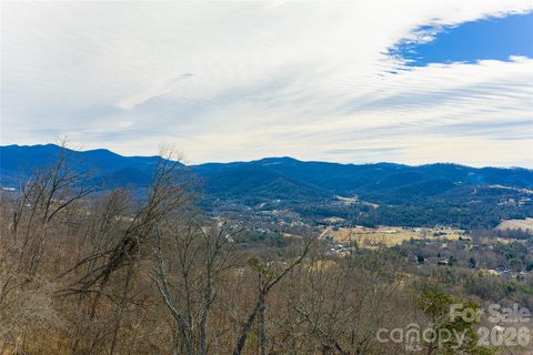 5 Longstreet Court active home in Hamburg Mountain, Weaverville, NC
