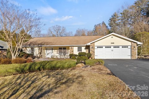 32 Stone House Road sold home in Devonwood, Hendersonville, NC