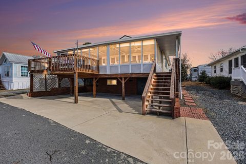 109 Scenic View Drive