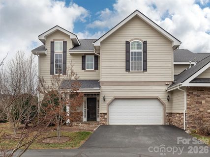 132 Towne Place Drive sold home in Towne Place, Hendersonville, NC