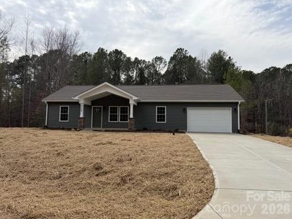 5109 Hanging Rock Court sold home in Crystal Falls, Hickory, NC