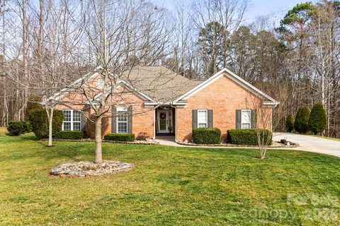 7695 Sedgebrook Drive sold home in Gates At Waterside, Stanley, NC