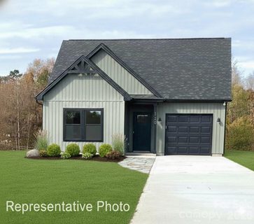 123 Chapel Hill Drive active home in Carolina Forest, Troy, NC