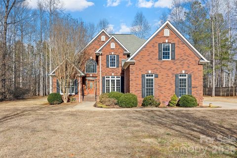 5834 Lake Wylie Road sold home in Catawba Crest, Lake Wylie, SC