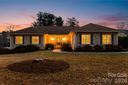 390 Classic Oaks Circle sold home in Hendersonville, SC