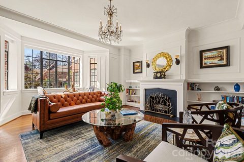 Previously sold for $476,500